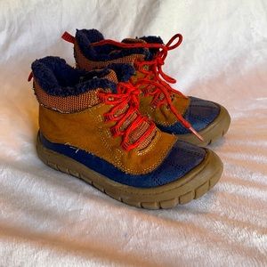 Toddler boys boots size 9